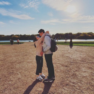 Логотип @howaboutit - Как там в Италии?