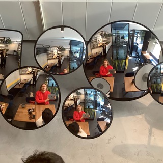 Логотип @howtomooc - Современное курсостроение