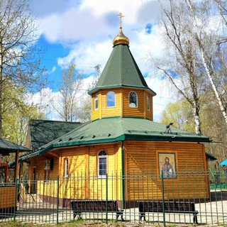 Логотип @hrammetrogorodok - Патриаршее Подворье в Метрогородке