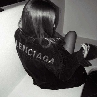 Логотип @hsjsjnxjeoe - .