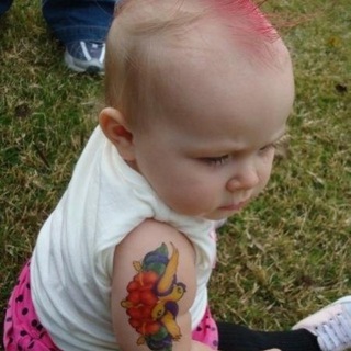 Логотип @hvnsabove - hrenovina