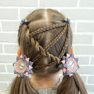 Логотип @hvostiki_kosichki - ХВОСТИКИ-КОСИЧКИ | Красивые прически для девочек