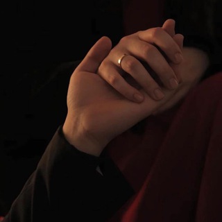 Логотип @hvvllaa - hvllaa