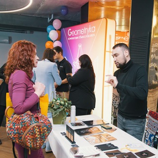 Логотип @iamica_victoriae - Творчество и вдохновение