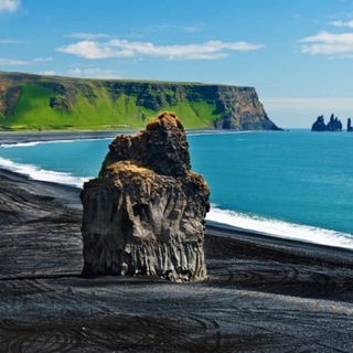 Логотип @iceland_tourism - Исландия: страна льда и огня