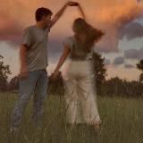 Логотип @icherezgoda - И через года .🌙