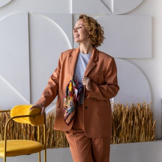 Логотип @id_branding - Ирина Дубовская про коммуникацию и искусство быть собой