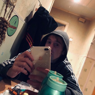 Логотип @iddufjudigfhgifj - Ютуб Егор завозит бисквит. 24 года. Мне. До