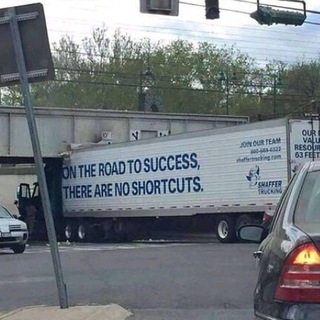 Логотип @idiots_in_cars - Idiots In Cars