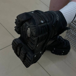 Логотип @idkwang3l - psychedelic cemetery