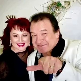 Логотип @idrisguzelkalimullini - Идрис и Гузель КАЛИМУЛЛИНЫ 🎙🎻