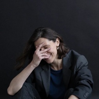 Логотип @ifnotrightnowwhen - когда если не прямо сейчас