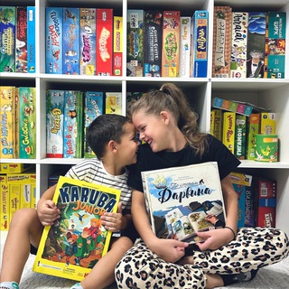 Логотип @igralera - Igralera