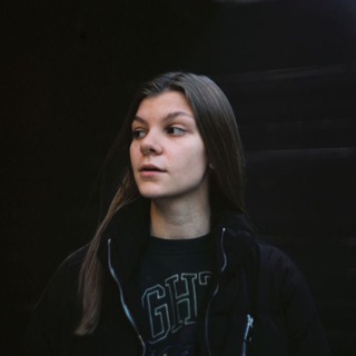 Логотип @ihaveaquest - Алён, есть вопрос — хозяйка каталога Алвара