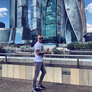 Логотип @ilya_vladimi_rich - 𝐈𝐋𝐘𝐀_𝐑𝐀𝐍𝐆𝐄_𝐈𝐍_𝐋𝐈𝐅𝐄