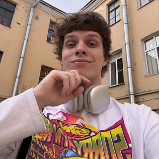 Логотип @ilyabombay - илюш, как дела??