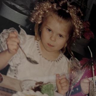 Логотип @imanakom - в гостях у Kom