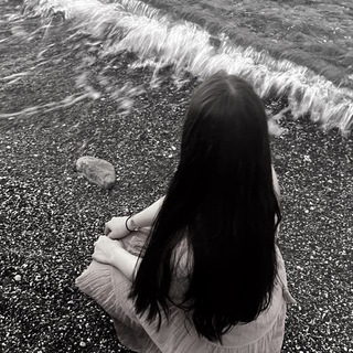 Логотип @imn0tmira - mira?