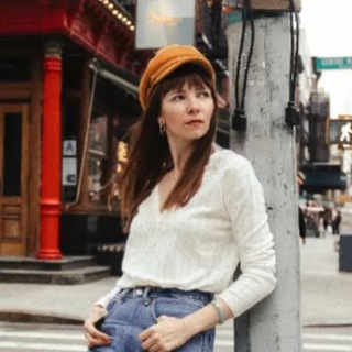 Логотип @imposteractually - Самозванец после Гарварда