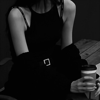 Логотип @infiniabyss - зеркало души.