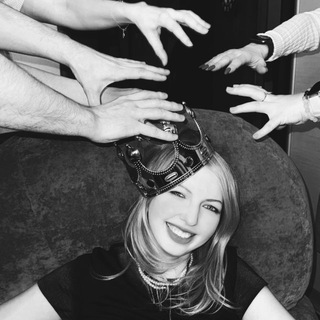 Логотип @innarussia - Русский с Инной