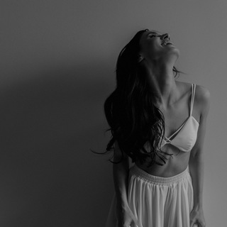 Логотип @insidekatesbrain - inside kate’s brain