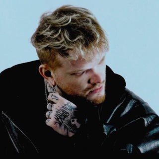 Логотип @inspacebitches - INSPACE