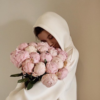 Логотип @insta_bloger_kurs - 𝗜𝗻𝘀𝘁𝗮 𝗯𝗹𝗼𝗴𝗲𝗿 𝗸𝘂𝗿𝘀🤍