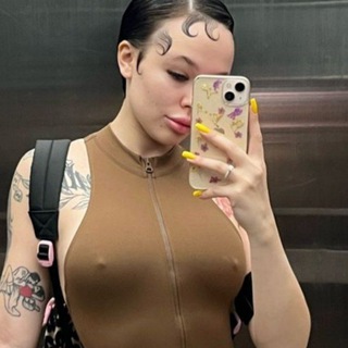 Логотип @instasamkaonlyfans - Инстасамка Instasamka Онлифанс Onlyfans слив Дарья Евгеньевна Зотеева песни музыка