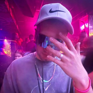 Логотип @instayarik2001 - Дневник Insta.yarika