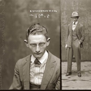 Логотип @interbellum - Времена и нравы