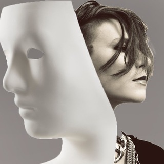 Логотип @interershiza - Интерьерщица