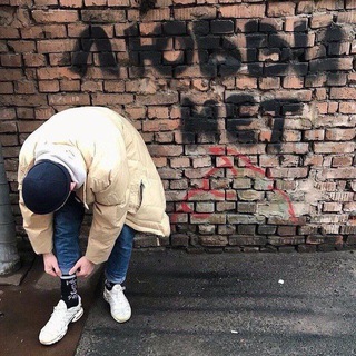 Логотип @interesno_tutt - Zᴀyᴇʙis' ᴋᴀᴋ inᴛᴇrᴇsnᴏ❤️💋