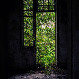 Логотип @interesovashka - Интересные места 🎠