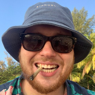 Логотип @internet_being - Эрс растворяется в интернетах