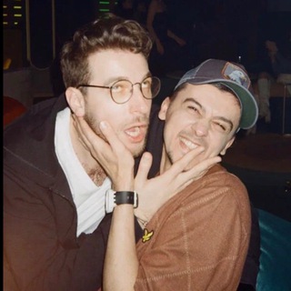 Логотип @inthebeginningwasstandup - Это мы на стендапе были, щас мы дома уже