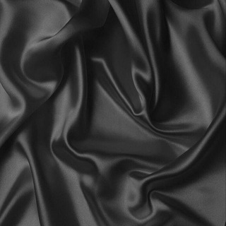 Логотип @intoyurarms - M A