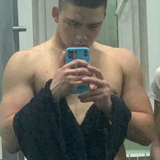 Логотип @inveeevalv3 - Незримое существо