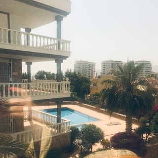 Логотип @investors_in_turkey - Инвестиции в недвижимость