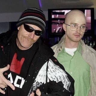 Логотип @ionicstore - IONIC