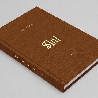 Логотип @ireadshitbooks - Shit books