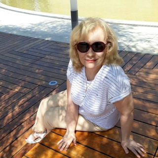 Логотип @iren_voyar - Ирина Ярославцева о себе, кино и разных людях