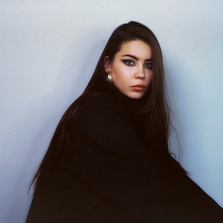 Логотип @irinaprodiz - Ирина про дизайн