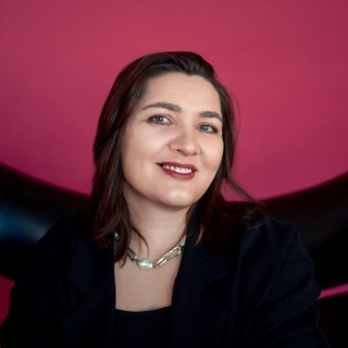 Логотип @irinaramazanovajurist - Ирина Рамазанова. Бизнес юрист.