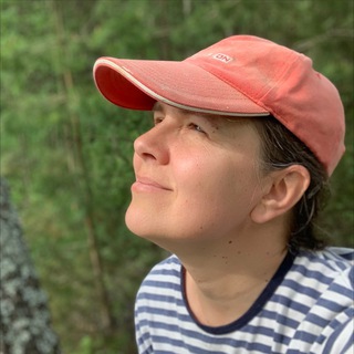 Логотип @irinasheyan - Телебложик Ирины Шеян