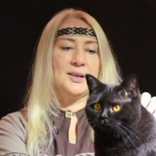 Логотип @irinia_veps - Иринья🔓 О славянских тайнах🌞