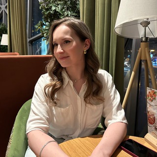 Логотип @irisha_english - Ириша • English