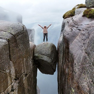 Логотип @iriskanariske - Ириска на риске