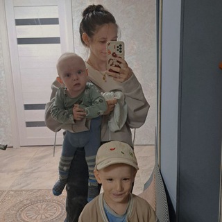 Логотип @irkses - Irksee 💛