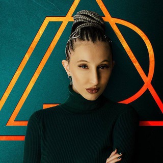 Логотип @iskustvoprodavatvkrizis - Территория женского бизнеса. Vol. 2023